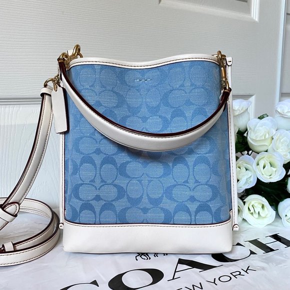 NWT Coach Mollie Bucket Bag 22 In Signature Chambray CA583 - Picture 4 of 12